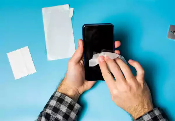 Phone Screen Cleaning